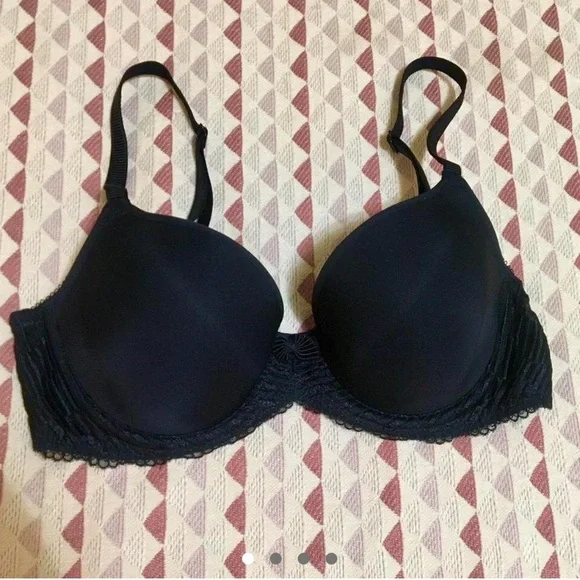 34B Wacoal Black Bra - Picture 6 of 9